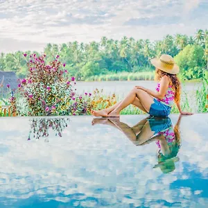 Отель Waterland *****